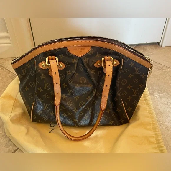 Louis Vuitton Tivoli GM Monogram - Picture 2 of 15